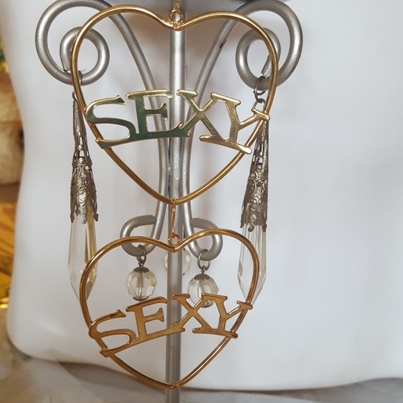 Large heart-shaped hoop in laid sexy earrings - Picture 4 of 8